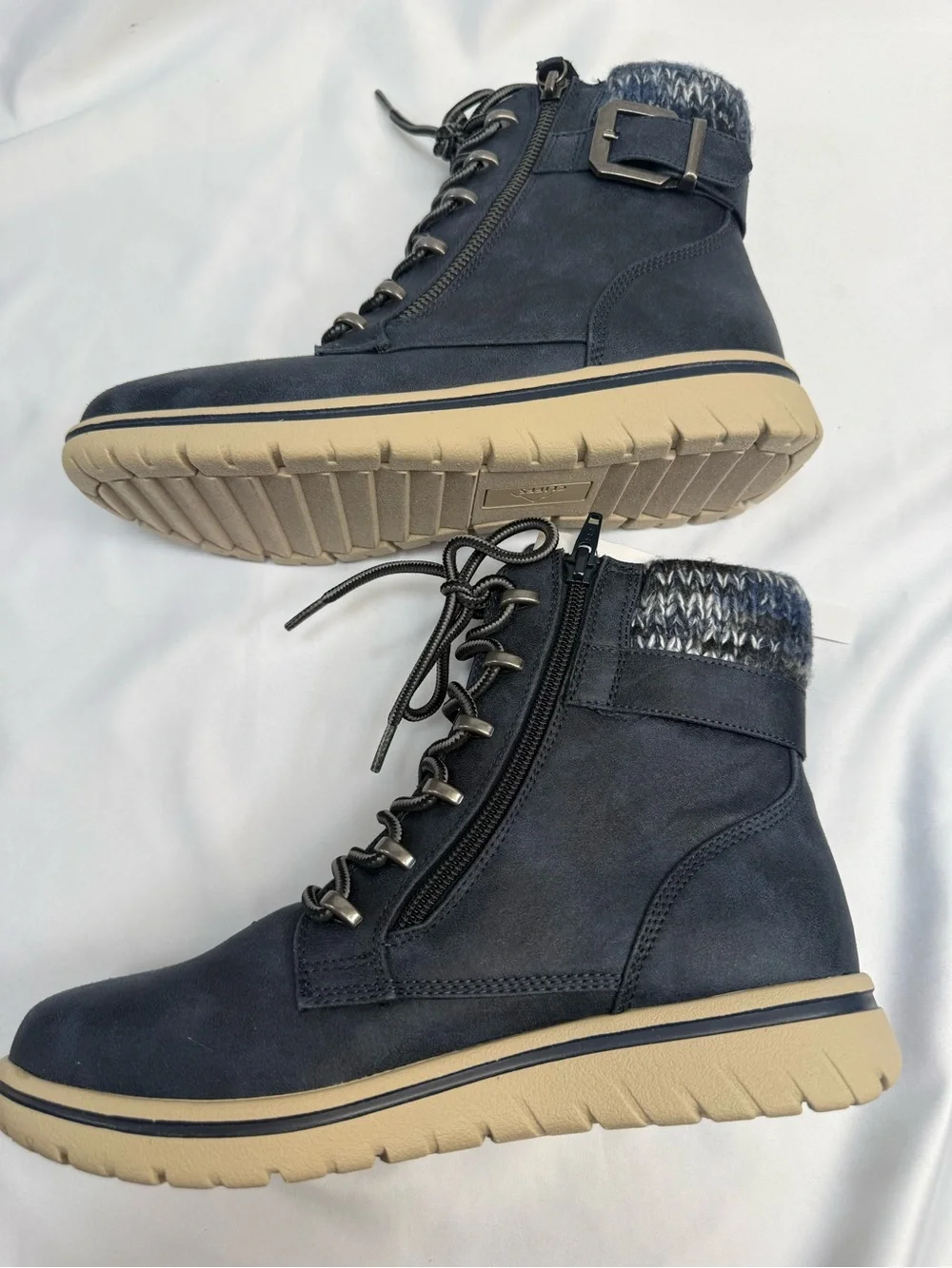NEW CLIFFS BY WHITE MOUNTAIN Navy Boots With Fabric Hearten Size 8 Retail $85
